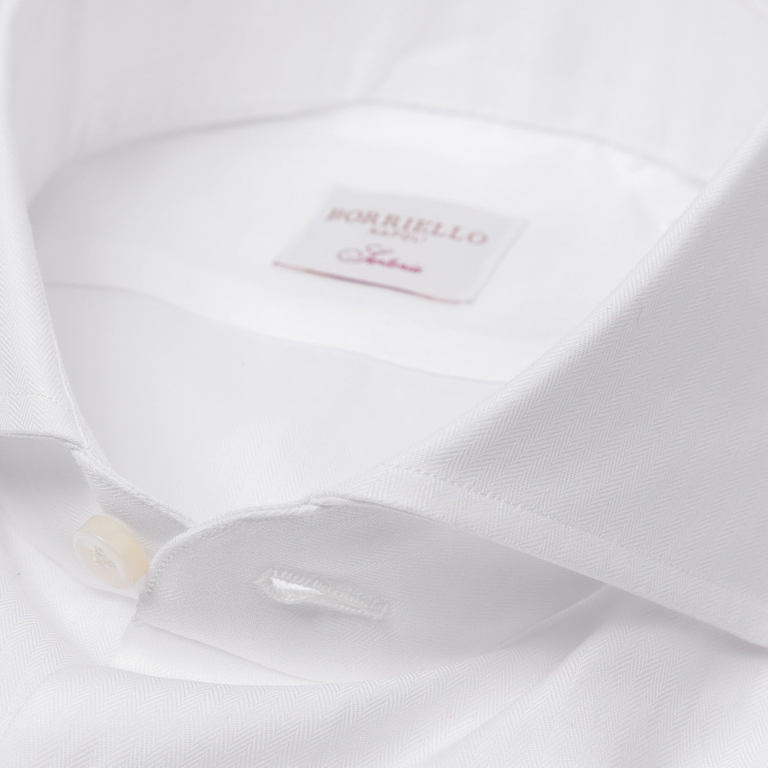 Weißes Hemd "Royal Twill" mit Haifischkragen und Sportmanschette - Handarbeit